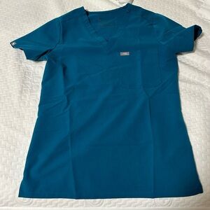 Figs one pocket scrub top